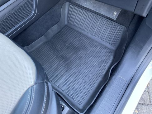 Used 2021 Ford Escape Titanium w/ Titanium Elite Package image 42