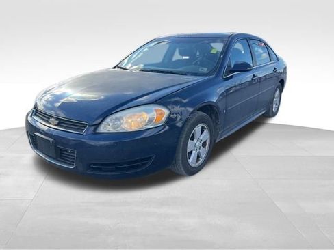 Used 2009 Chevrolet Impala LT w/ Luxury Edition Package image 3