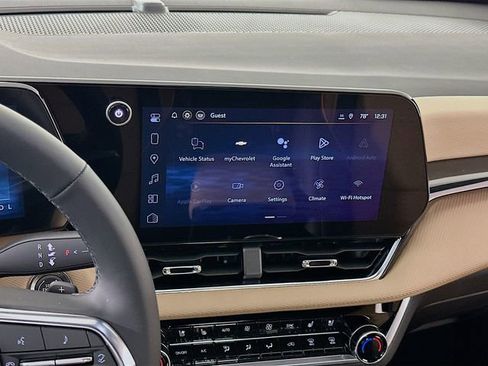 New 2026 Chevrolet Equinox ACTIV w/ Convenience Package III AWD/4WD image 17