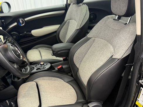 Used 2020 MINI Cooper SE w/ 6.5" Touchscreen Package FWD image 12