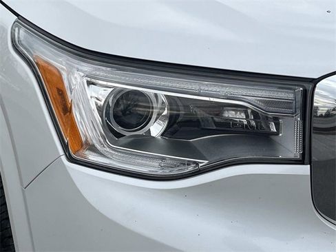 Used 2019 GMC Acadia Denali image 9
