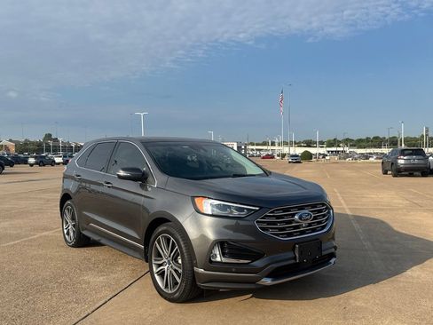 Used 2019 Ford Edge Titanium w/ Equipment Group 301A FWD image 1