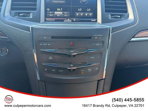 Used 2015 Lincoln MKS FWD image 22