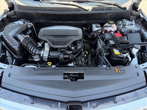 Certified 2024 Cadillac XT6 Premium Luxury w/ LPO, Floor Liner Package AWD/4WD image 26