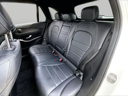 Used 2018 Mercedes-Benz GLC 300 4MATIC image 20