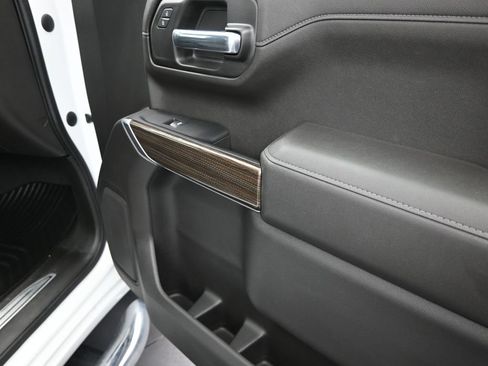 Used 2022 Chevrolet Silverado 1500 RST w/ Z71 Off-Road Package image 26