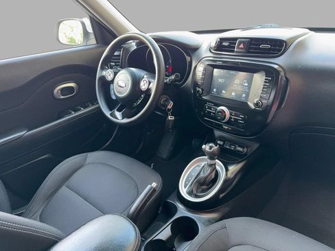Used 2019 Kia Soul + FWD image 33
