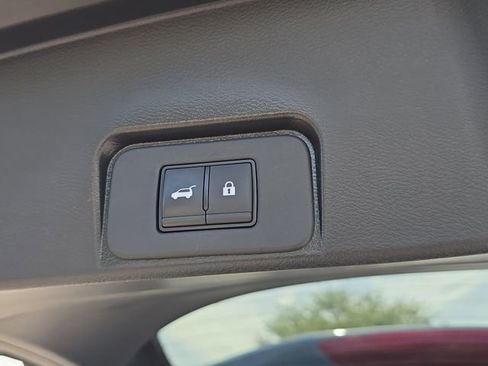 Certified 2023 Nissan Rogue SL w/ SL Premium Package FWD image 11