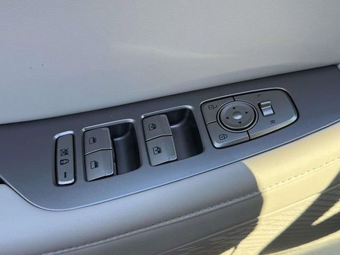 Used 2022 Hyundai Palisade SEL w/ Premium Package image 23