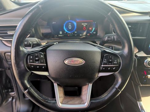 Used 2021 Ford Explorer Platinum w/ Equipment Group 601A image 18