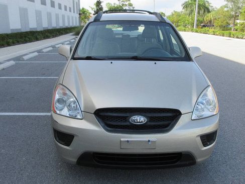 Used 2008 Kia Rondo LX FWD image 8