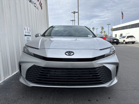 Used 2025 Toyota Camry LE image 6
