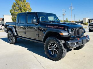 Used 2024 Jeep Gladiator Mojave w/ Technology Group video 2