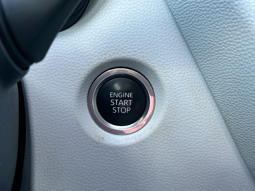 Used 2024 Toyota Corolla SE FWD image 18