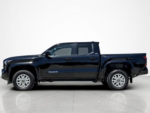 Used 2024 Toyota Tacoma SR5 AWD/4WD image 2