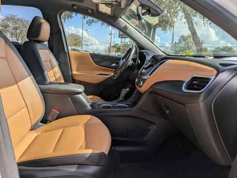 Used 2018 Chevrolet Equinox Premier image 29