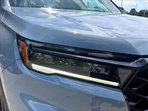 Used 2025 Honda Pilot TrailSport image 31