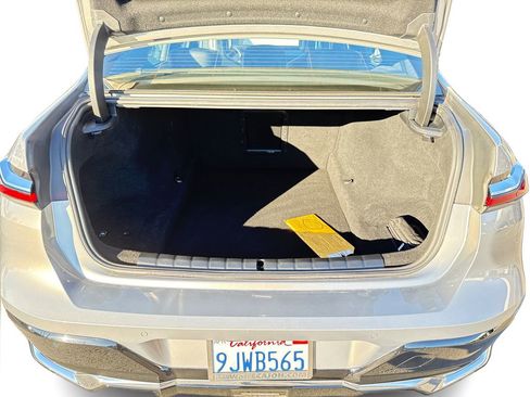 Used 2023 BMW 740i 740i w/ Parking Assistance Package image 11