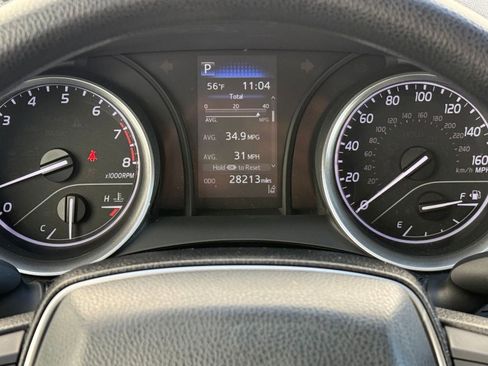 Used 2022 Toyota Camry LE image 17