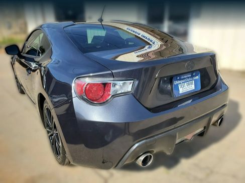 Used 2014 Scion FR-S RWD image 4
