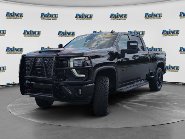 Used 2025 Chevrolet Silverado 2500 LTZ w/ LTZ Plus Package AWD/4WD image 13