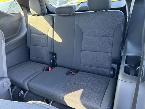 New 2026 Chevrolet Traverse LT w/ LPO, Floor Liner Package AWD/4WD image 8
