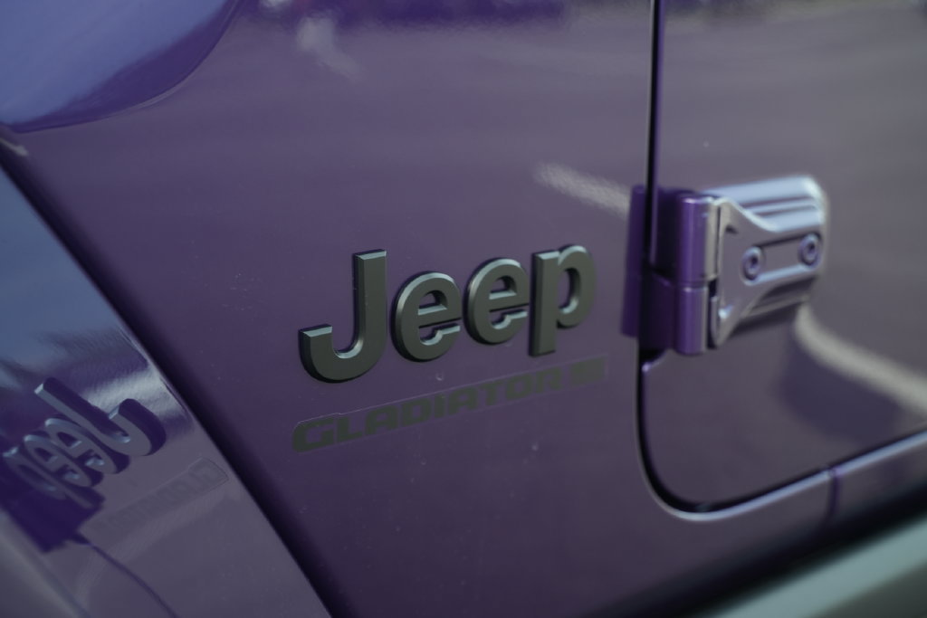 New 2026 Jeep Gladiator Sport AWD/4WD image 40