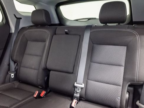 Used 2024 GMC Terrain SLE FWD image 23