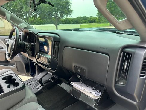 Used 2015 Chevrolet Silverado 2500 W/T w/ WT Convenience Package AWD/4WD image 27