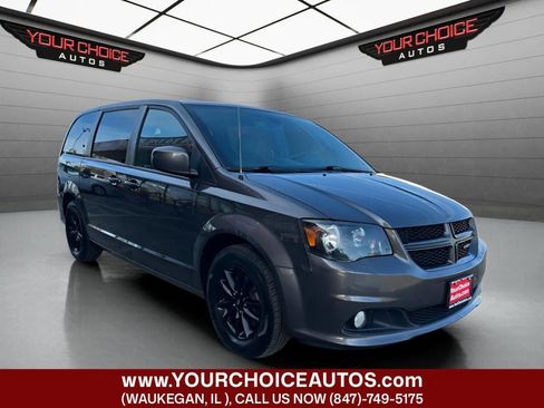 Used 2019 Dodge Grand Caravan GT image 3