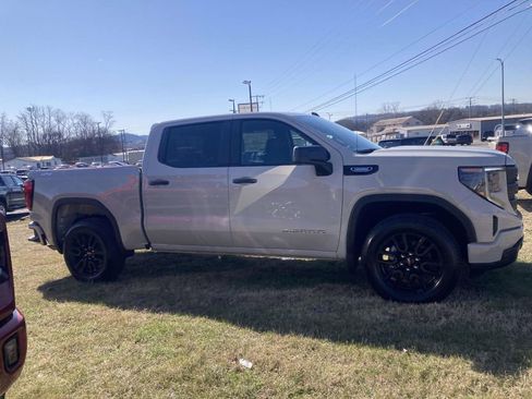 New 2026 GMC Sierra 1500 Pro w/ Graphite Edition AWD/4WD image 2