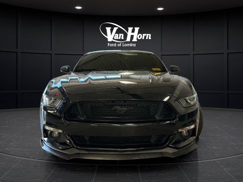 Used 2017 Ford Mustang GT Premium w/ Equipment Group 401A RWD image 2