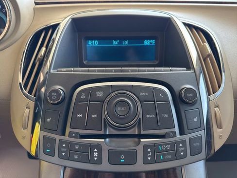 Used 2010 Buick LaCrosse CXL FWD image 18
