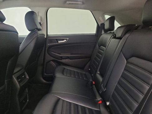 Used 2024 Ford Edge SEL AWD/4WD image 18