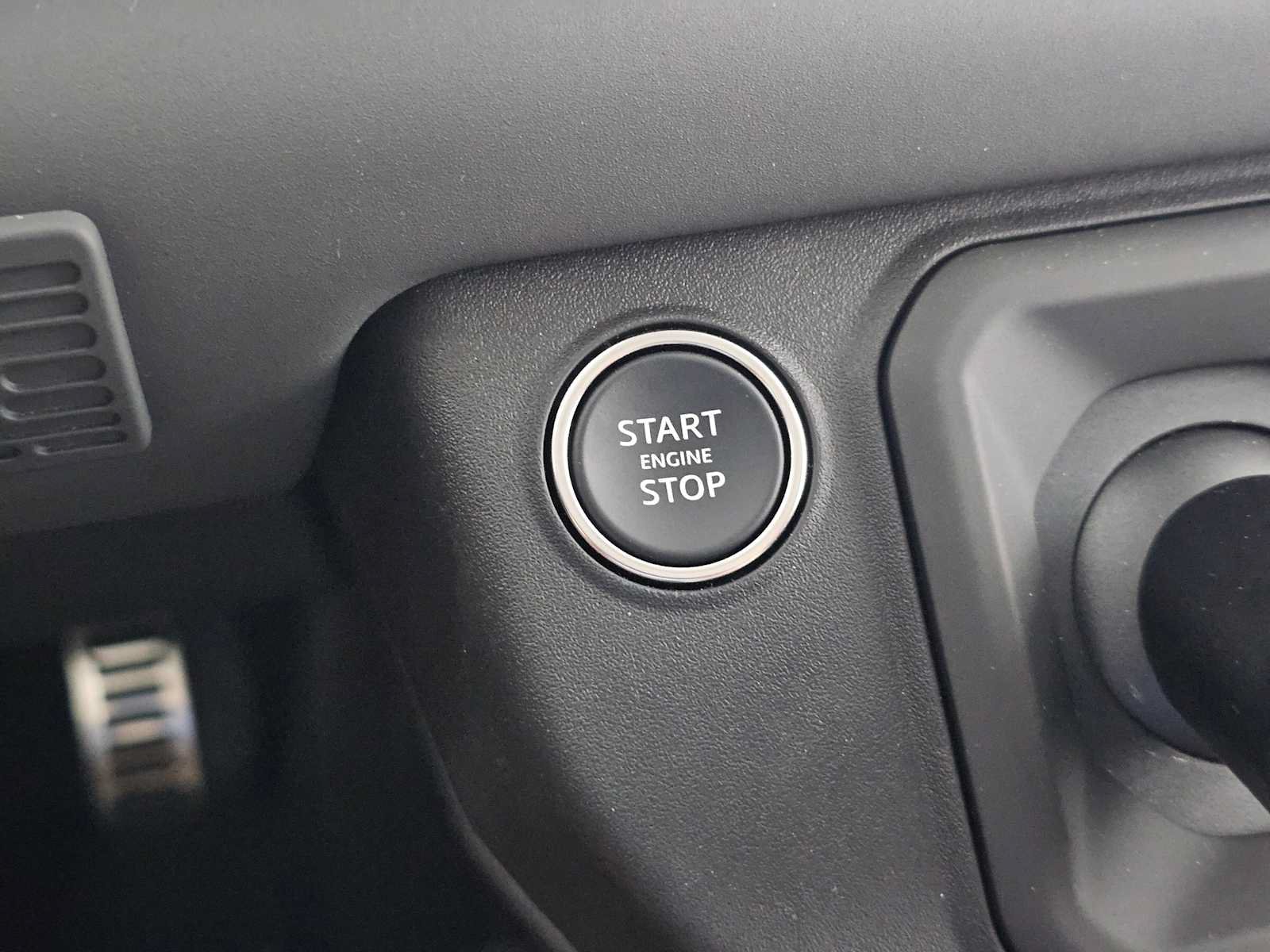 New 2025 Land Rover Defender 110 X AWD/4WD image 29