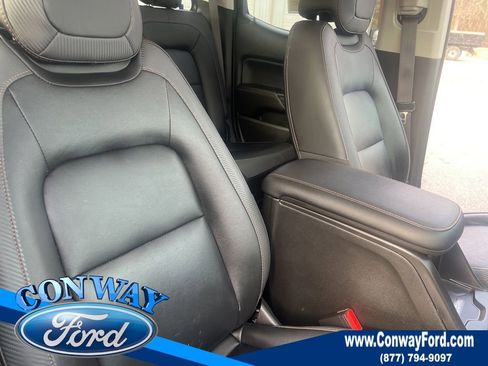 Used 2022 GMC Canyon AT4 w/ Driver Alert Package image 32