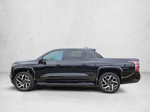 New 2025 Chevrolet Silverado EV RST image 5