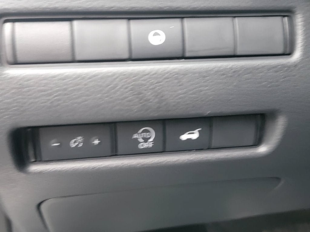 Certified 2023 Nissan Rogue SV w/ SV Premium B Package AWD/4WD image 32