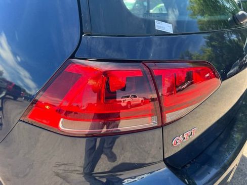 Used 2017 Volkswagen GTI Sport FWD image 11