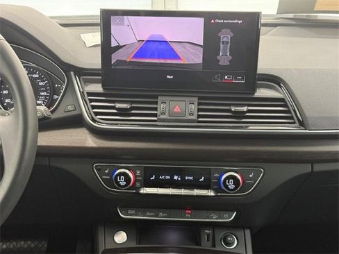 Used 2025 Audi Q5 2.0T Premium image 10