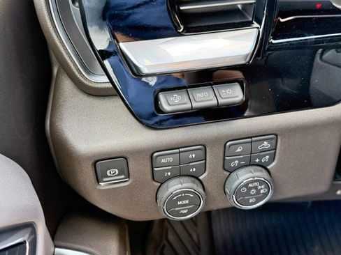 New 2026 Chevrolet Silverado 2500 LTZ w/ LTZ Premium Package image 22