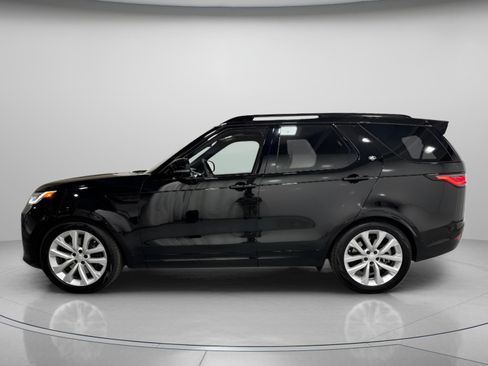 Used 2026 Land Rover Discovery Limited Edition image 2