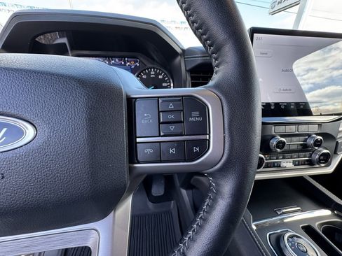 Used 2023 Ford Expedition XLT image 25