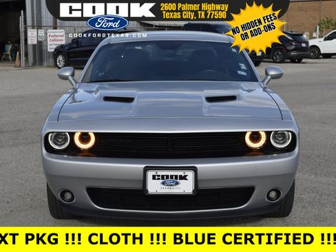 Used 2022 Dodge Challenger SXT w/ Blacktop Package image 6