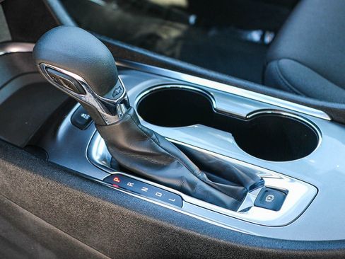 Used 2024 Chevrolet Malibu LT image 20