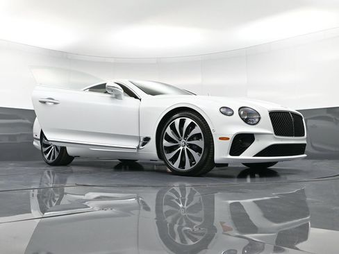 Used 2024 Bentley Continental GT image 36