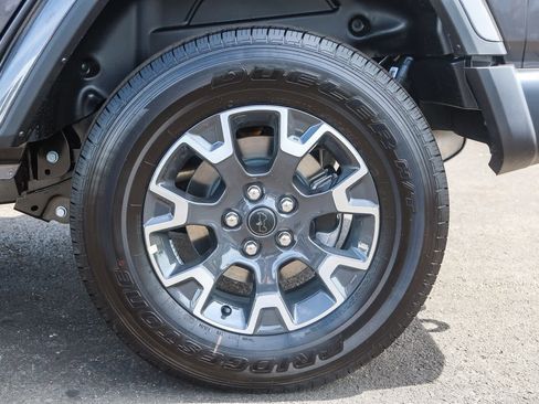 New 2025 Jeep Wrangler Sahara w/ Technology Group image 11