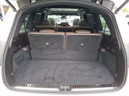 Used 2023 Mercedes-Benz GLS 450 4MATIC image 31