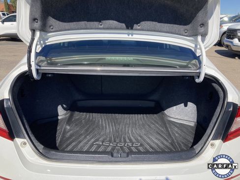 Used 2018 Honda Accord Touring image 38