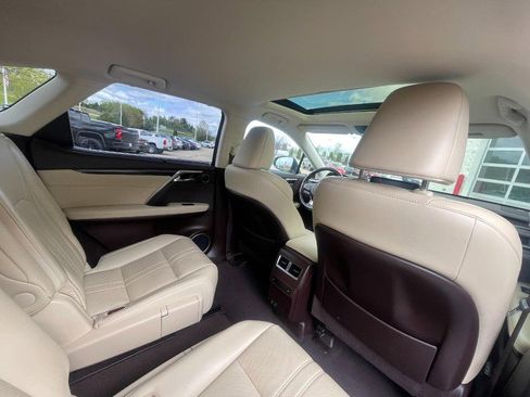 Used 2020 Lexus RX 450hL Luxury w/ Accessory Package AWD/4WD image 11